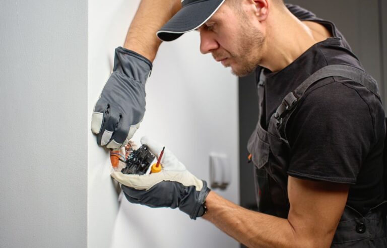 Instalaciones de interruptores y Renovación